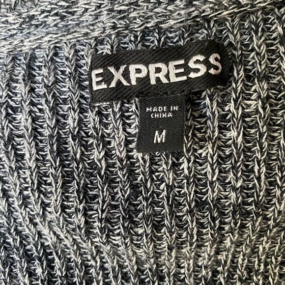 Express Grey V Neck  Sweater Size Medium Oversized - Picture 5 of 7